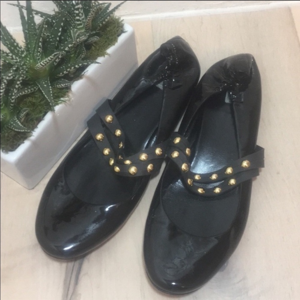 Excellent condition Ruthie Davis Flats